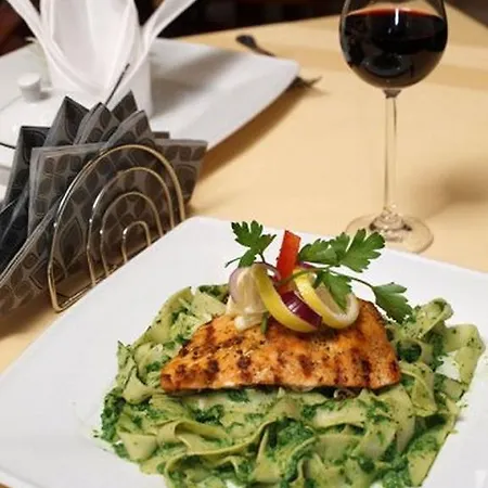 M.f. ゲストハウス